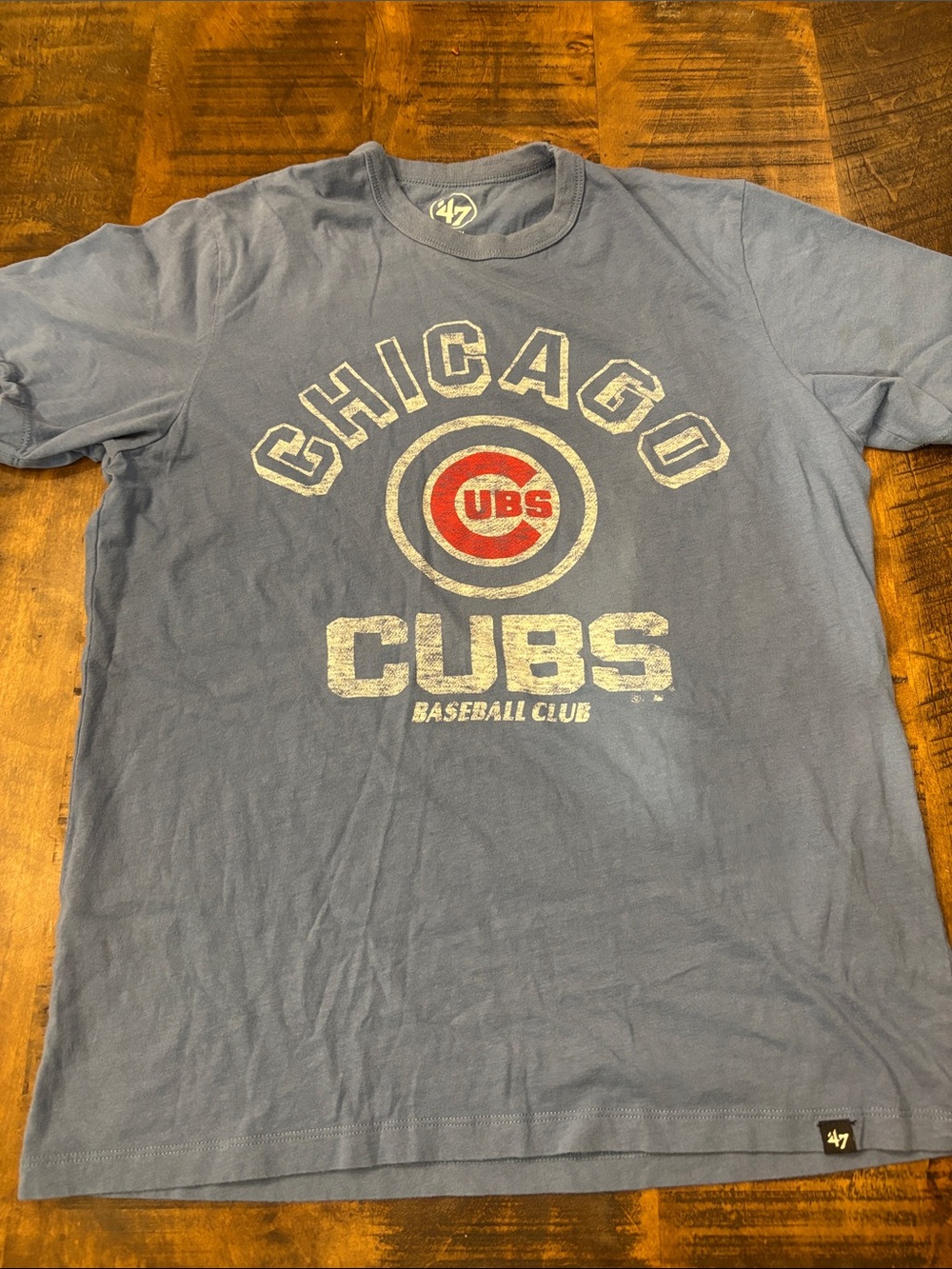 ’NWOT 47 Brand Chicago Cubs Short-Sleeve Tee - Light Blue with Red Accent